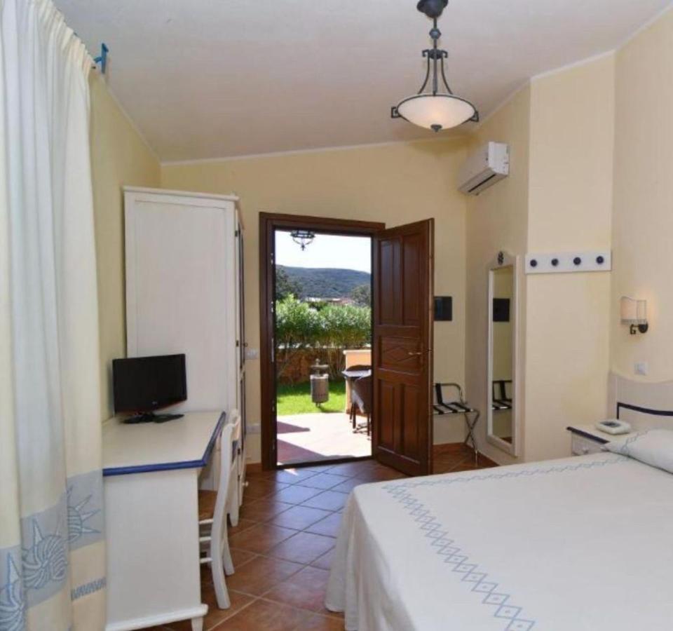 Li Suari Club Village San Teodoro  Eksteriør bilde