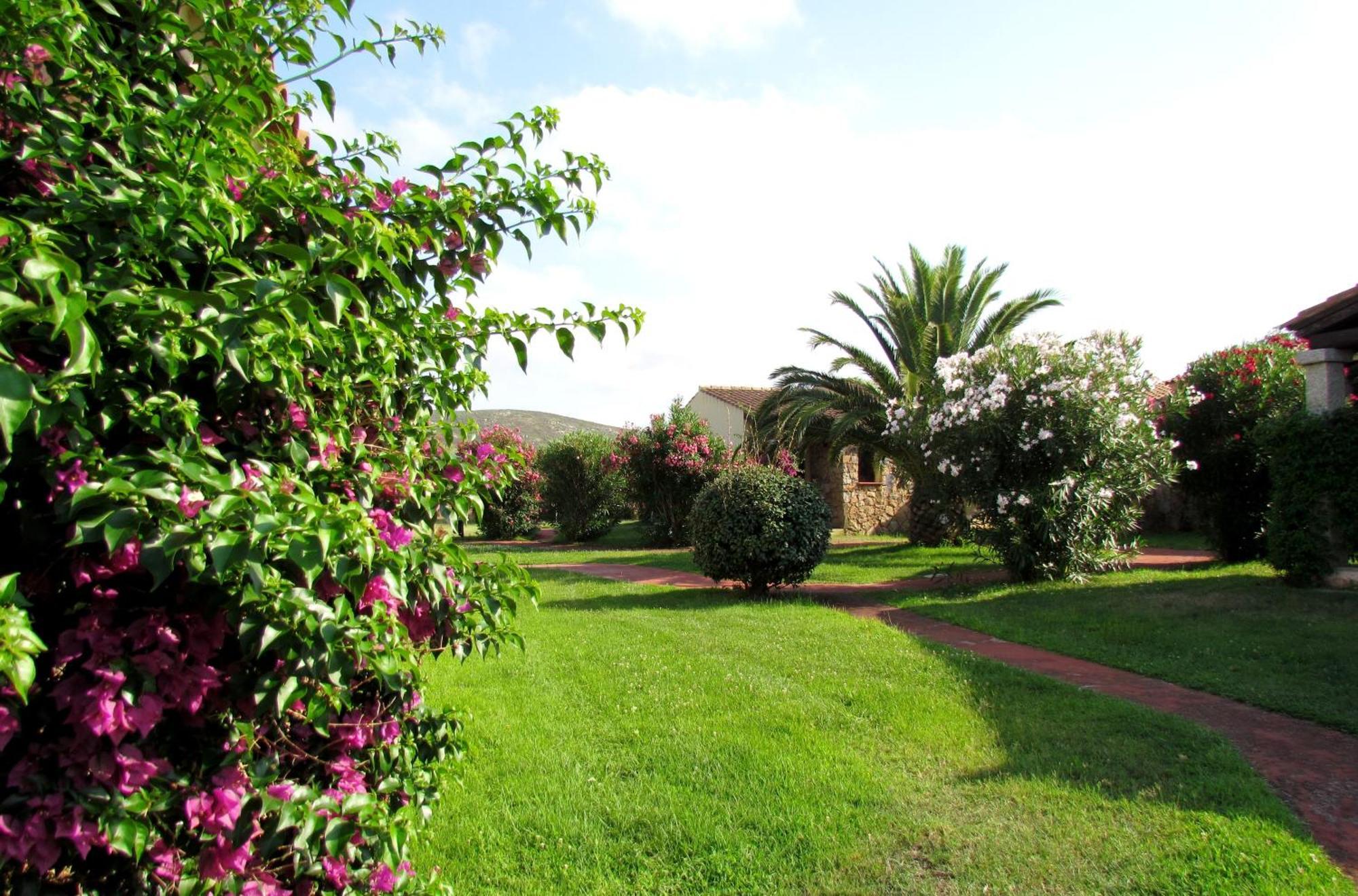 Li Suari Club Village San Teodoro  Eksteriør bilde